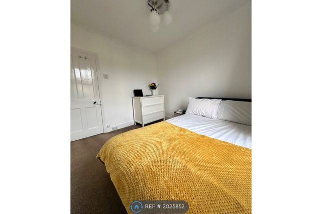 Room to rent in Cavendish Road, London