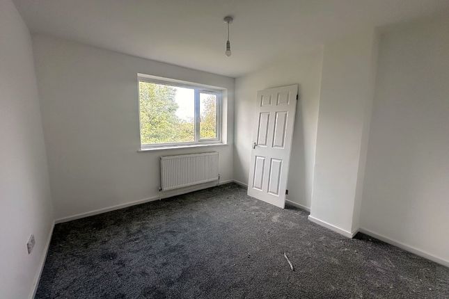 21 Bracadale Close, Coventry photo 3