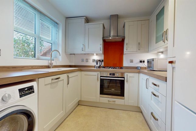 2, Eynsham Court., Milton Keynes photo 5
