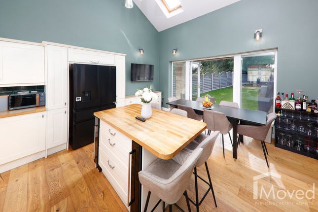 11, The Crescent, Monk Fryston photo 4