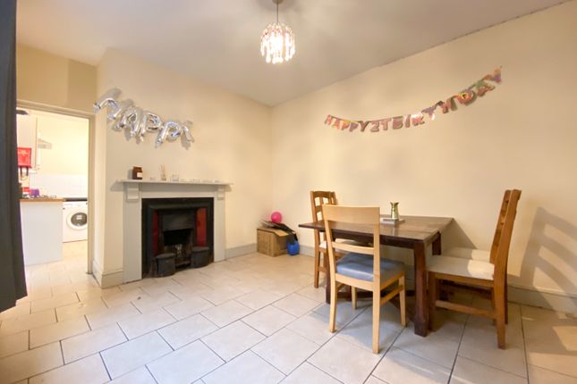 32, Colum Road, Cardiff photo 3