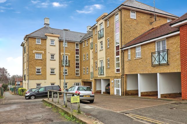 Thumbnail Flat for sale in Chelwater, Chelmsford
