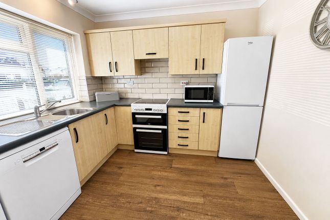7, Rose Tree Paddock, Burnham-on-Sea photo 4