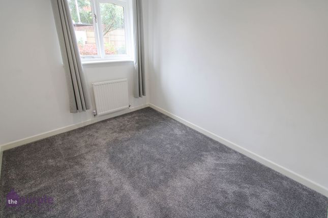 63 Templecombe Drive, Bolton photo 5