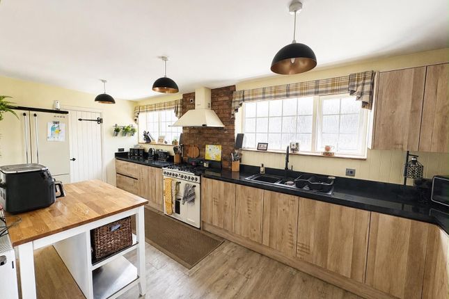 27, Eastgate Street, Burntwood photo 3
