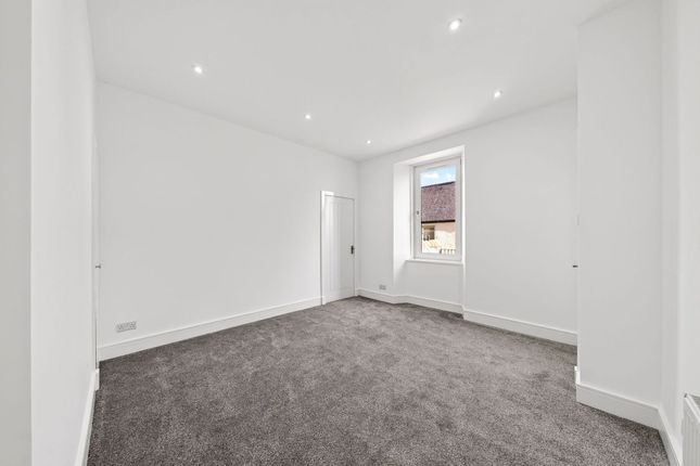 32 West High Street, Leven photo 2