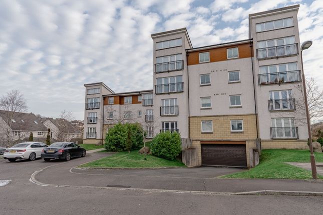 Flat to rent in Jardine Place, Bathgate, West Lothian EH48