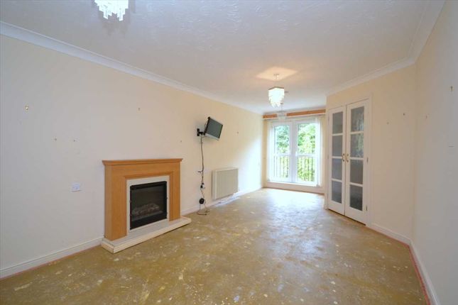 Flat 43,, Castle Court,, Glasgow photo 3