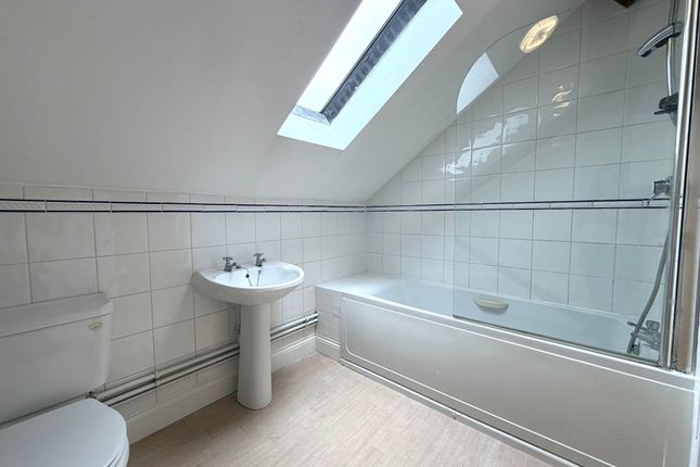 Flat 10, The Maltings, Roper Road, Canterbury photo 4