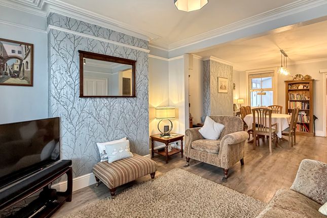 15, High Street, Westbury photo 4