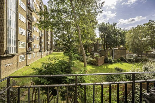 Studio for sale in Penrose House, Elephant And Castle, London