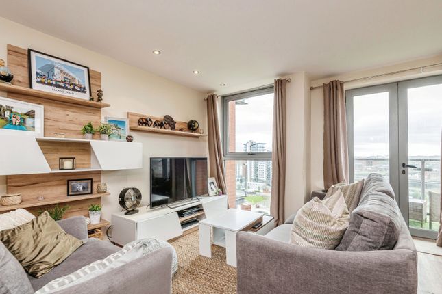 Flat for sale in Gotts Road, Leeds