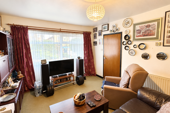6 Robinson Heights, Stalbridge, Sturminster Newton photo 3