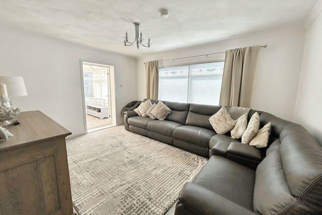 Sheradene, Ifor Terrace, Bridgend photo 3