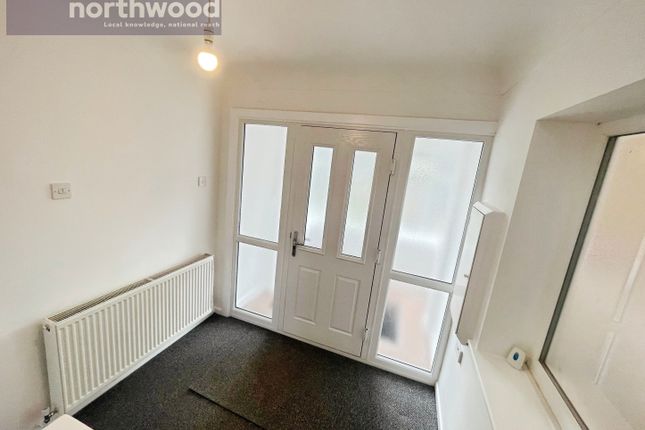 96, Pool Lane, Wirral photo 4