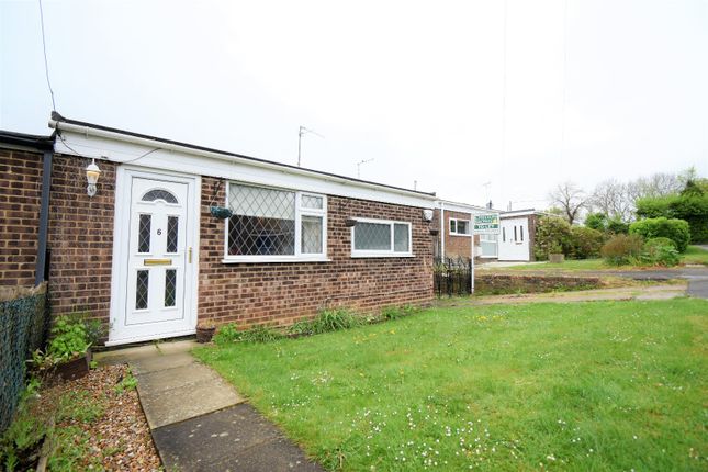 Thumbnail Bungalow to rent in Windmill Avenue, Blisworth, Northampton
