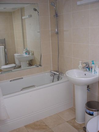 Flat for sale in Princess Park Manor, New Southgate, London