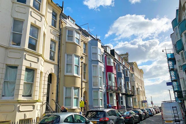 Thumbnail Flat to rent in Broad Street, Brighton