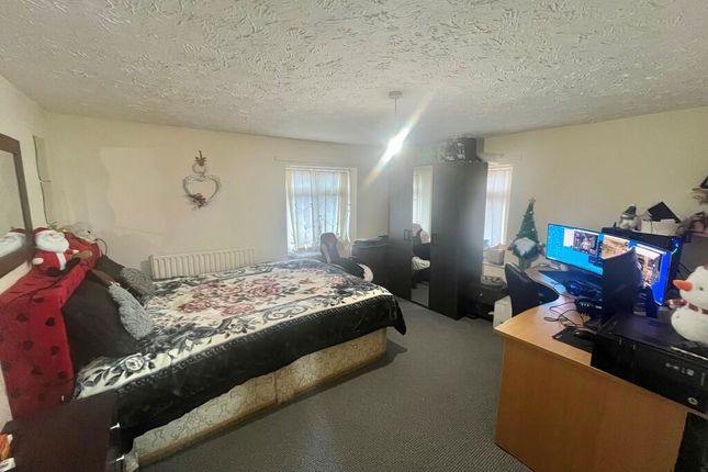 Flat 1 Merchant Mews, Park Road, Spalding photo 5