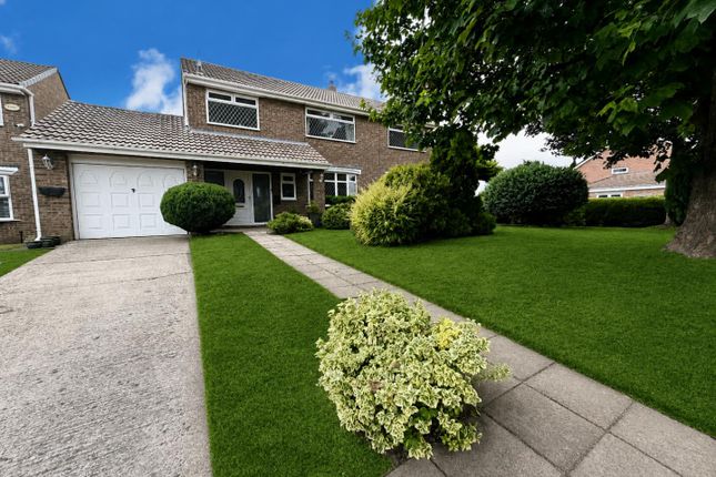 4-bed detached on 4, Mainside, Stockton-On-Tees, £475,000