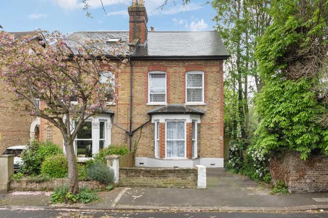 Thumbnail Property for sale in Parkside Road, Hounslow
