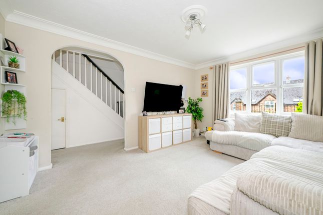 13, Streatfield Gardens, Heathfield photo 2