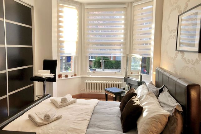 55a Essendine Mansions, Maida Vale, London, W9 2LZ., LONDON photo 4