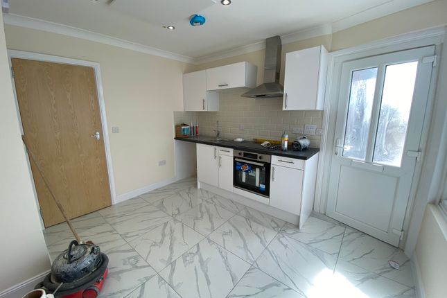 Thumbnail Flat to rent in Lodge Road, Portswood