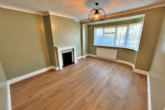 Clifton Road, Greenford photo 2