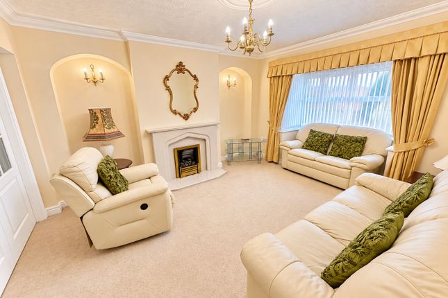 28, Woodside, Branston photo 2