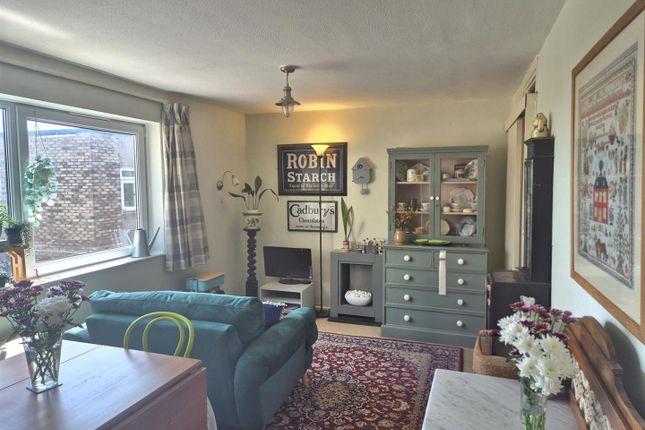 42 Pine Court, South Road, Weston-Super-Mare photo 2