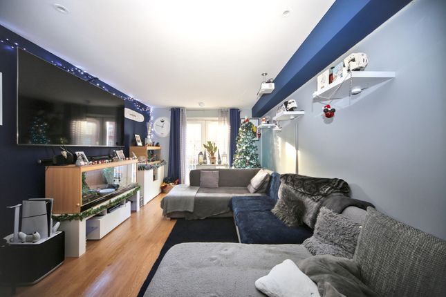 Apt 28, Millside Heritage Way, Wigan photo 2
