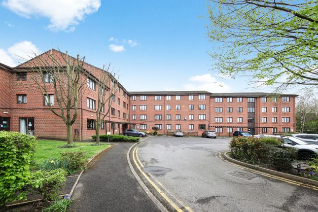 1-bed house on Flat 11, 19, The Greenwoods, Sherwood Road, Harrow, £140,000
