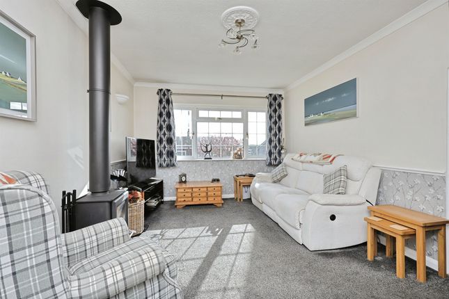 27, Sydney Dye Court, Sporle photo 3