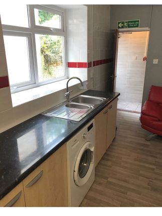 Thumbnail Flat to rent in Hanover Street, City Centre, Swansea