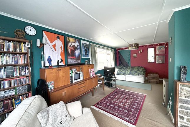The Nest, Rosenithon, St Keverne photo 2