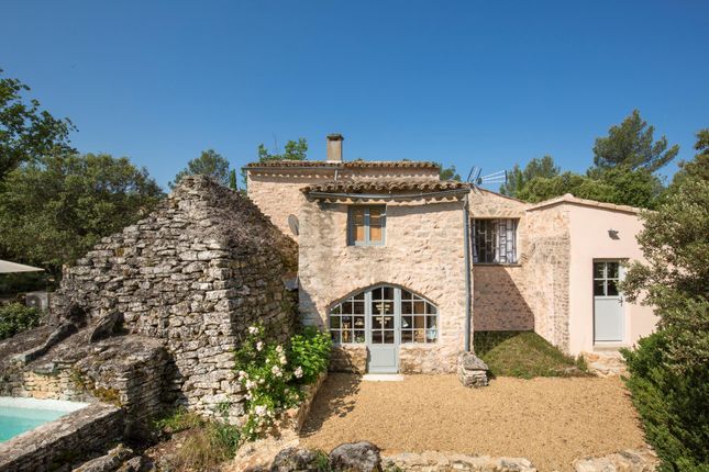Property for sale in Ménerbes, Vaucluse, Provence-Alpes-Côte d`Azur, France