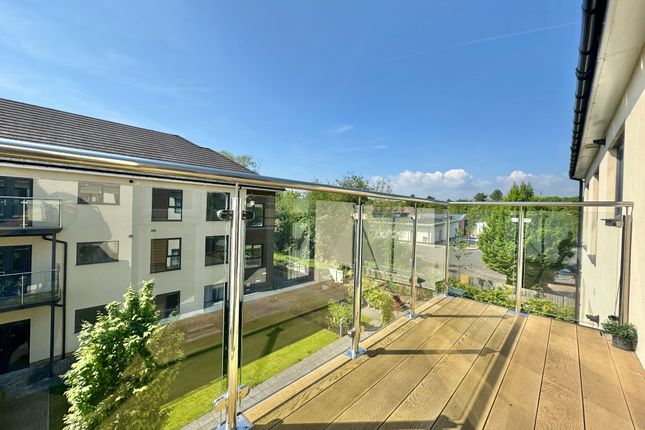 Flat for sale in Meadow Court, Sarisbury Green, Southampton