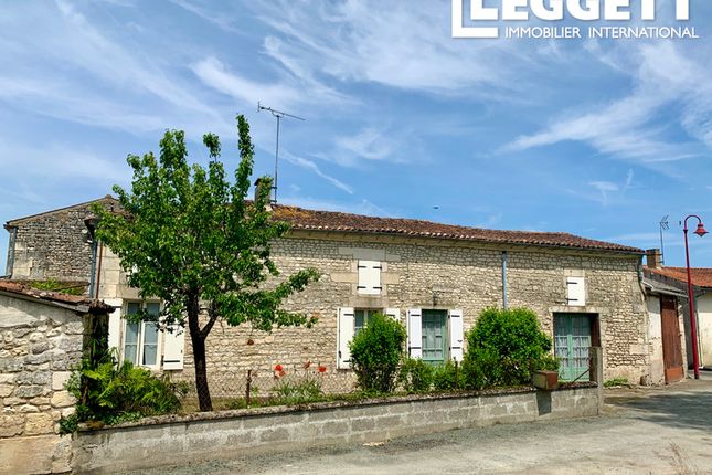 Villa for sale in Saint-Léger, Charente-Maritime, Nouvelle-Aquitaine