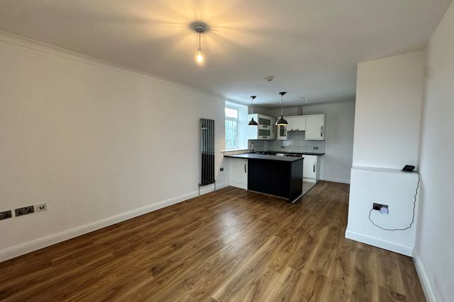 Flat 7, Manchester photo 5