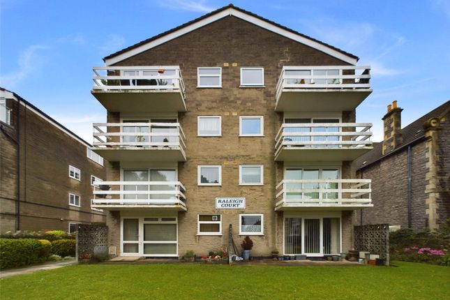 2-bed flat on Flat 6 Raleigh Court, 23, Clarence Road North, North Somerset, £150,000