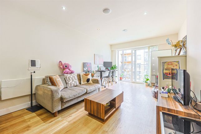 Flat 76, Claremont House, 14, Aerodrome Road, Colindale photo 3