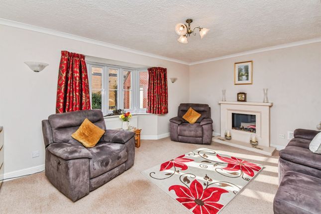 12, Gipsy Lane, Warminster photo 2