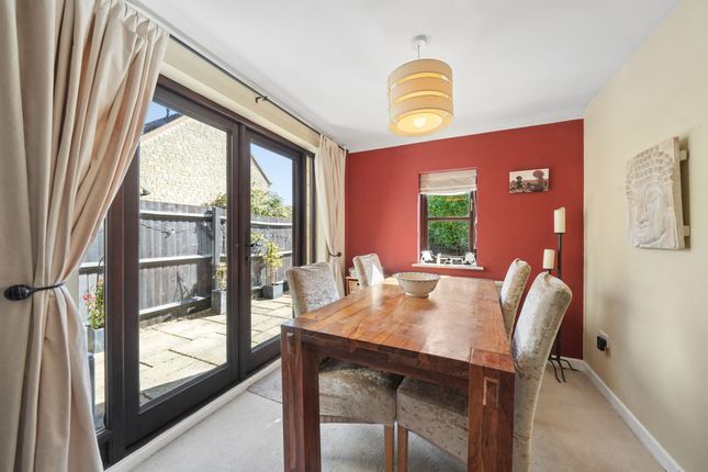 42 Valence Crescent, Witney photo 4