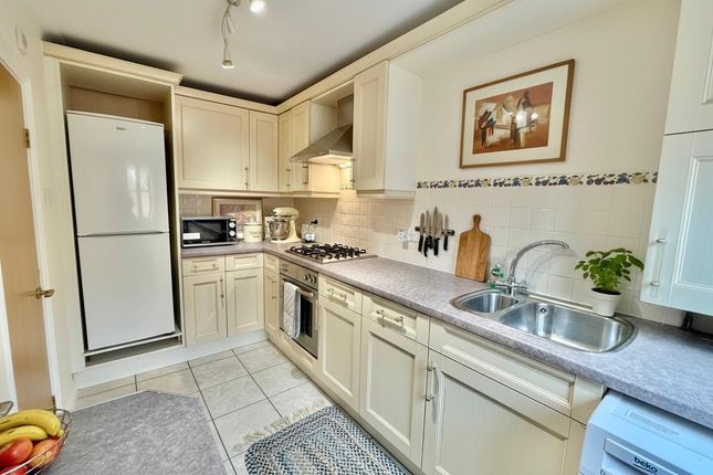 10 The George Mews, Ringwood photo 4