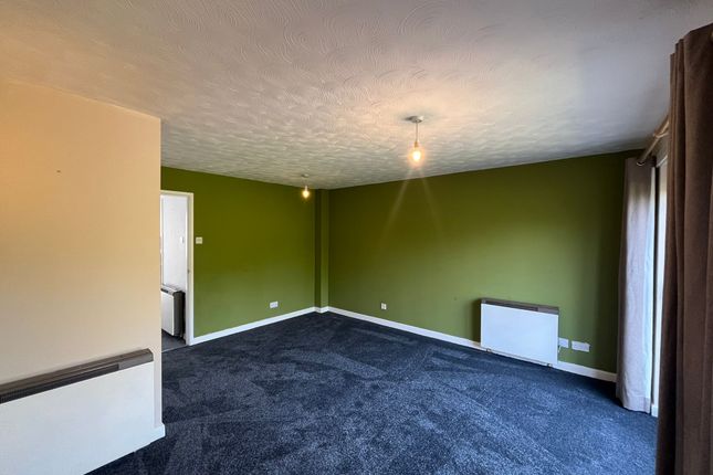 11, Packsaddle Close, Penryn photo 5