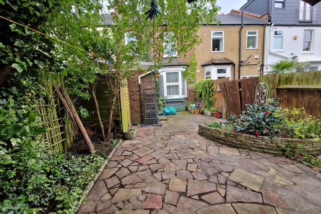 Terraced house to rent in Commonside East, Mitcham