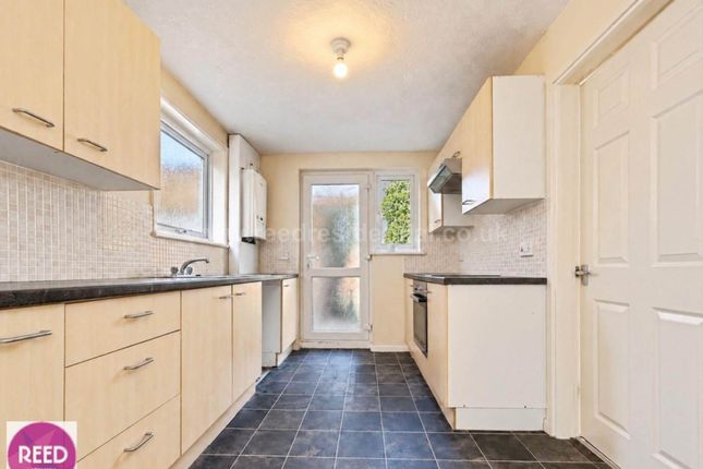 41, Sidmouth Avenue, Westcliff On Sea photo 2