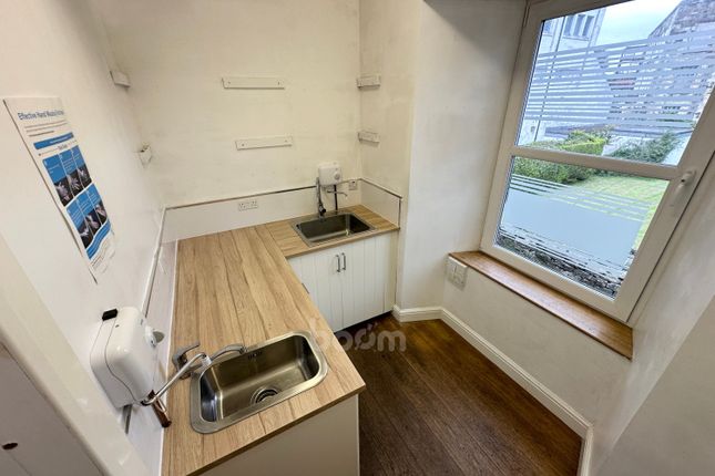 53, Main Street, Kilbirnie photo 3
