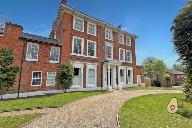 Flat for sale in Wick Hill House, Kenilworth Avenue, Bracknell